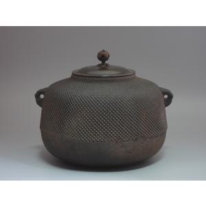 美品！ 人間国宝 高橋敬典 真形釜 浜松地紋 茶釜 茶道具 共箱/共布/釜環 釜師 高橋敬典 浜松地紋 真形羽付釜 共箱、栞付 人間国宝 日本