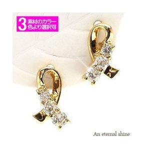 トリロジーピアス ダイヤモンド 0.3ct リボン スリーストーン k18
