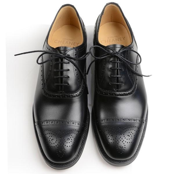 チーニー CHEANEY セミブローグモデル ウィルフレッド ブラックカーフ レザーソール ドレスシ...