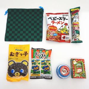 和柄巾着にお菓子色々とクリスマスおもちゃ詰め合わせセット　30個｜event-ya