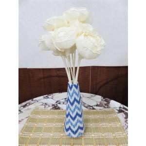 花瓶　花器　フラワーベース　陶器　白　オフホワイト　青　ブルー　21.5ｃｍ　シンプル　ナチュラル