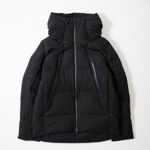 DESCENTE デサントオルテライン 水沢ダウン マウンテニア