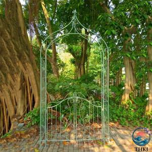 フラワーアーチ ゲート付き 鉄製 ローズアーチ ガーデンアーチ 薔薇バラ ばら ばら菜園 園芸 ガーデニングつる花 アイビー クレマチス 庭 フラワーアレンジ ロー