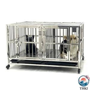 テンレス製の 犬用 ケージ 2匹の犬が喧嘩しないように真ん中に仕切りがあります 屋内と 屋外 に適しています ユニバーサルホイール トレイ付き 小型 110*7
