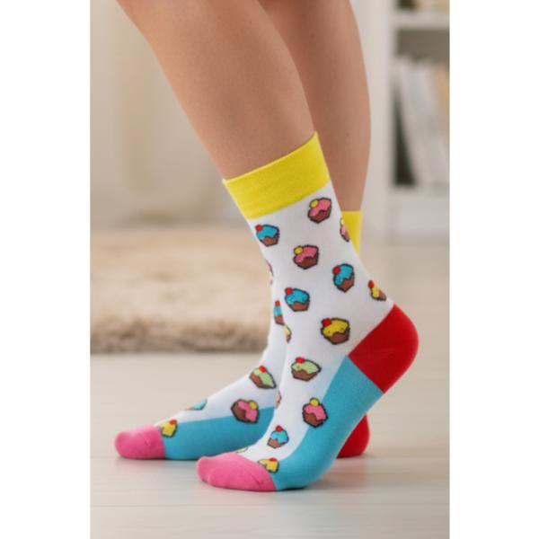 北欧エストニアのユニーク柄ソックス ソキサフテル Sokisahtel カップケーキで足元からハッピ...