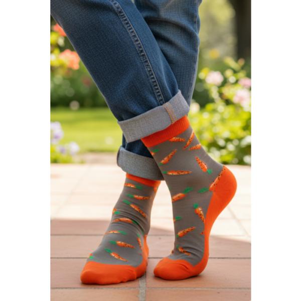 北欧エストニアのユニーク柄ソックス ソキサフテル Sokisahtel 元気のひみつのにんじんソック...