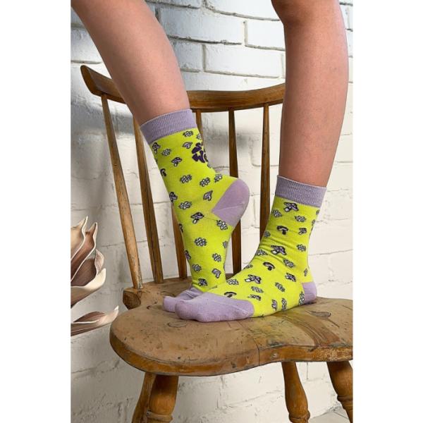 北欧エストニアのユニーク柄ソックス ソキサフテル Sokisahtel 「STAY WEIRD」自分...