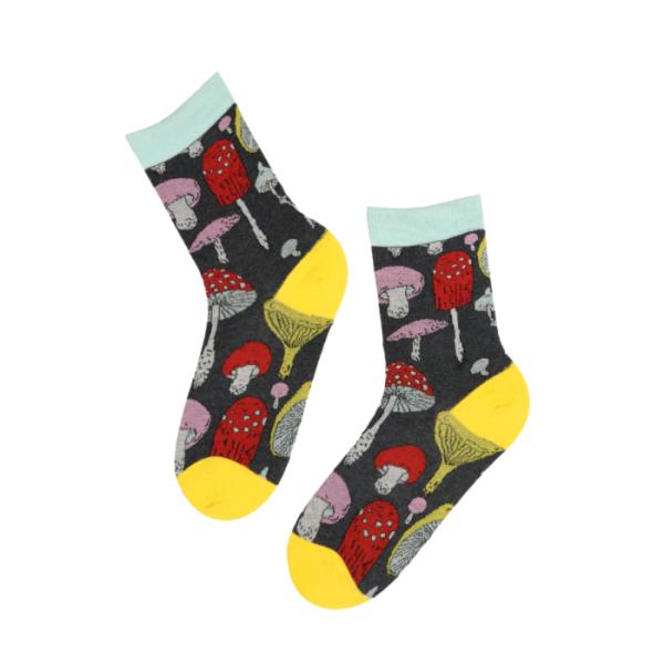 北欧エストニアのユニーク柄ソックス ソキサフテル Sokisahtel ユニークな毒キノコソックス