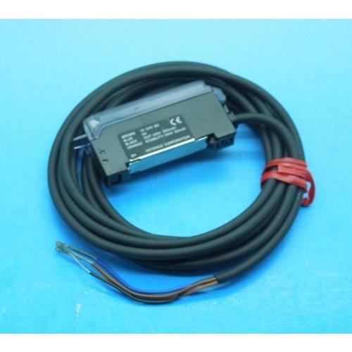 FS-M1　ファイバアンプ　キーエンス　ランクS中古品
