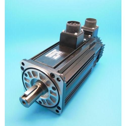 R88M-W2K030T-BS2 2Kw　ACサーボモータ　オムロン　ランクS中古品