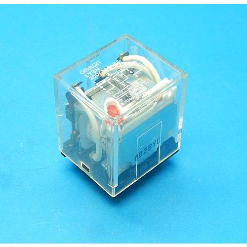 LY3N 200/220VAC　オムロン　バイパワーリレー　未使用品