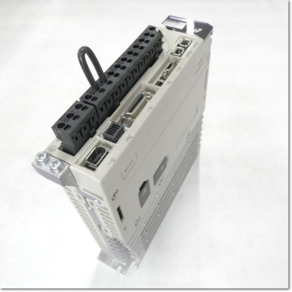 安川電機 サーボパック SGD7S-2R8A20A AC200V 0.4kW MECHATROLIN...
