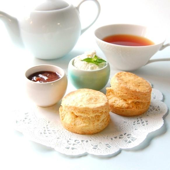 プレーンスコーンセット１２Ｐ クリーム付き（famfam ギフト 母の日 冷凍便 送料無料 国産小麦...