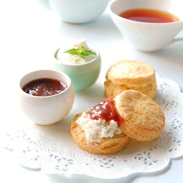 クリームティーギフトセット　プレーンスコーン１２Ｐ、 スコーンクリーム、ジャム、紅茶付き（ギフト 母...