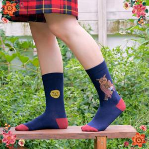 ナタリー・レテ ソックス ライブラリアン・オウル　フクロウとお月さまの靴下