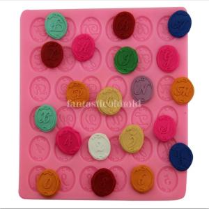 ハンドメイドのシリコンモールド☆36個のメダル