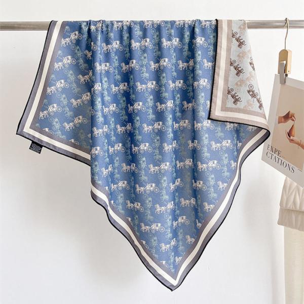 送料無料 予約販売ITEM 纏うだけで上品な印象を与えてくれるカラーリング 85cm×85cmブルー...
