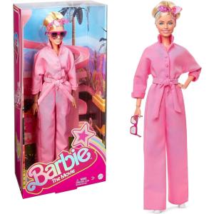 映画 「バービー」  ボイラースーツ ドール マーゴット・ロビー Barbie the Movie Doll Margot Robbie in Pink Power Jumpsuit  HRF29｜far-out