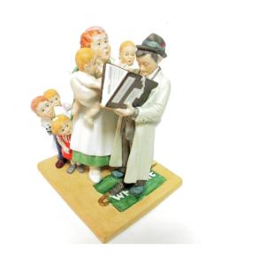 ノーマン・ロックウェル Bringing Home The Christmas Tree クリスマス