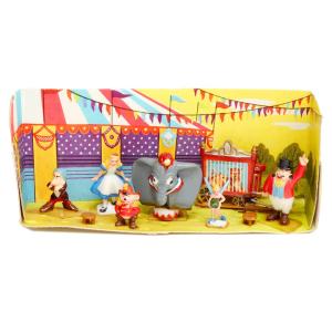 ティンカー・ベル フィギュアリン ”Can't a pixie get any privacy