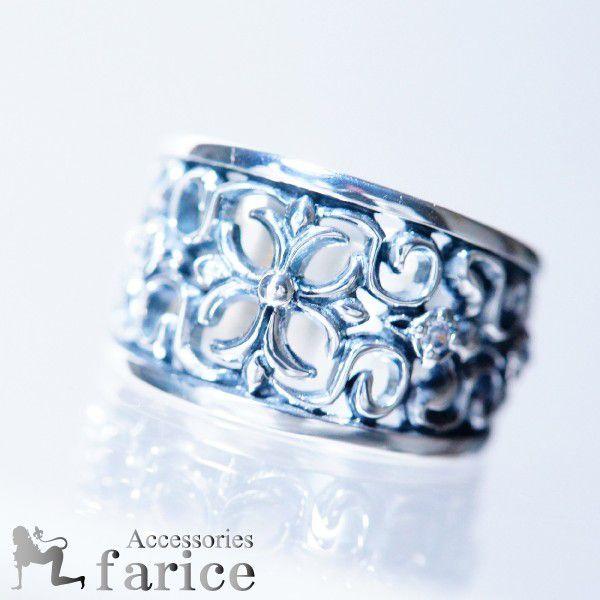 百合の花の十字紋章(クロスフローリー)カットライン透かしデザイン 4ポイントホワイトキュービックジル...