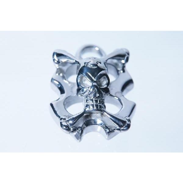 鬼面クロスヘッドスカル＆４シャープファング ステンレスネックレス