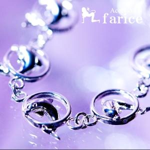 miu miu（ミュウミュウ） Crystal Logo Bracelet ブレスレット