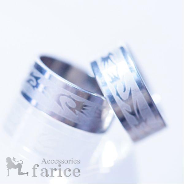 シャープアラベスク(ツタ柄)　トライバルタトゥー ラウンドデザイン レーザー彫りマット仕上げ メンズ...