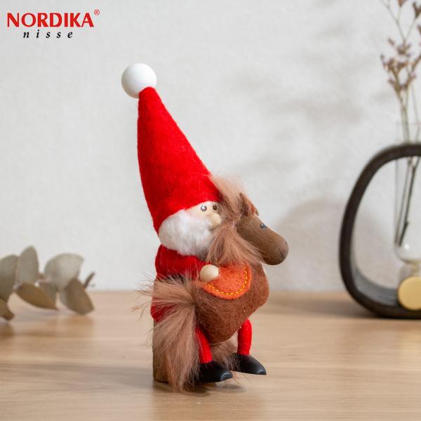 ノルディカニッセ 2025 新作 馬を抱えたサンタ 干支 赤 NORDIKA nisse クリスマス...