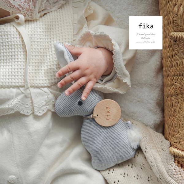 fika rabbit rattle USA(ラトル 赤ちゃん おもちゃ ファーストトイ ぬいぐるみ...