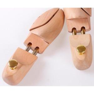 ワケありシューキーパーレッドシダー木製メンズシューツリー防臭除湿