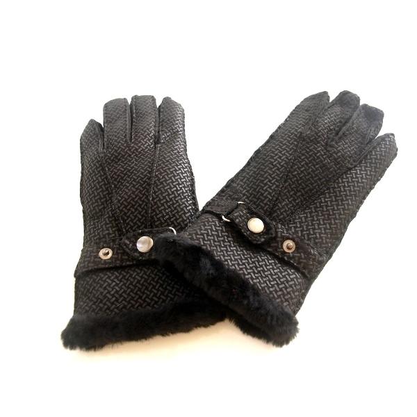 暖かさ抜群ベルト付　モダンなブラック　本革レディースムートン手袋