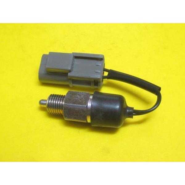 スカイラインGT-R BCNR33 RB26 バックランプ リバーススイッチ