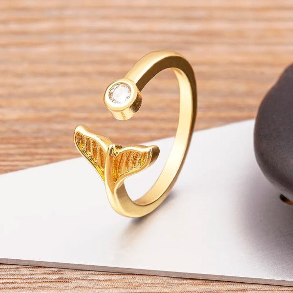 指輪 リング ジルコニア クリスタル ピック 羽根 翼 レディース フェザー 女性 ファッション 天...