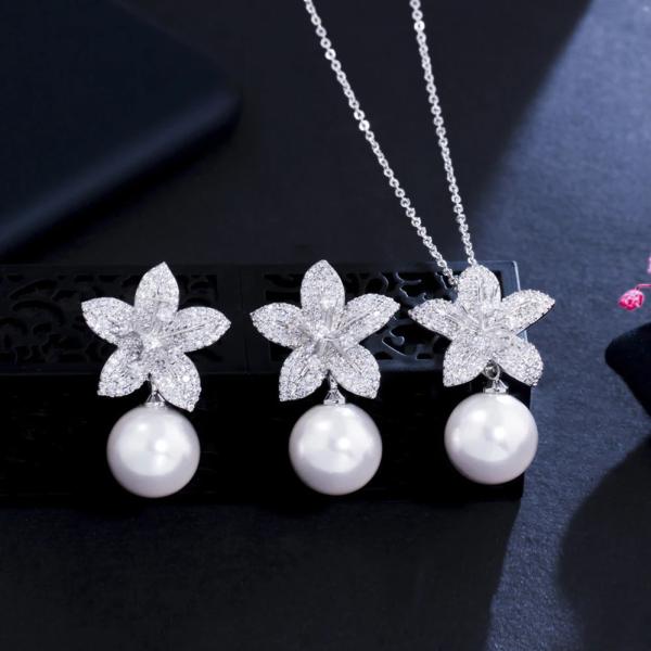 ペンダント ピアス ネックレス 花 フラワー ジルコニア ピック パール レディース ファッション ...