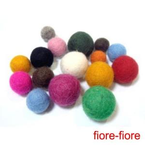 猫のおもちゃ　ウールボール Sサイズ