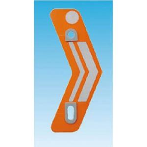 つくし工房 安全標識 6021-W シェブロン(視線誘導パネル) 900×200巾mm[法人限定][...