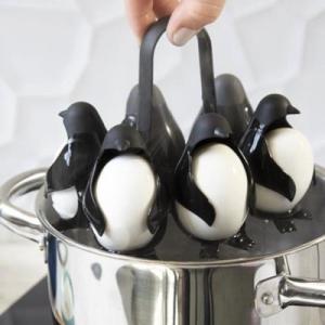 peleg design エッグユニンズ エッグホルダー / デザイナーズ雑貨 キッチン ゆで卵 ペンギン ギフト