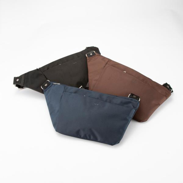 エムエフ M/F 薄型ボディバッグ Bb51　フィットハウス