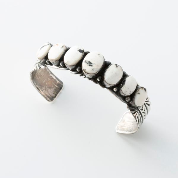 インディアン ジュエリー INDIAN JEWELRY バングル ホワイトバッファロー NAVAJO...
