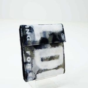 DIESEL 三つ折り 財布 ウォータープリン...の詳細画像1