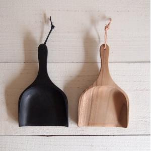 by Recreational Vehicle ACACIA WOOD　ダストパン