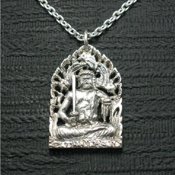 ペンダント 仏像 不動明王 座像 メンズ  シルバー９２５ ネックレス