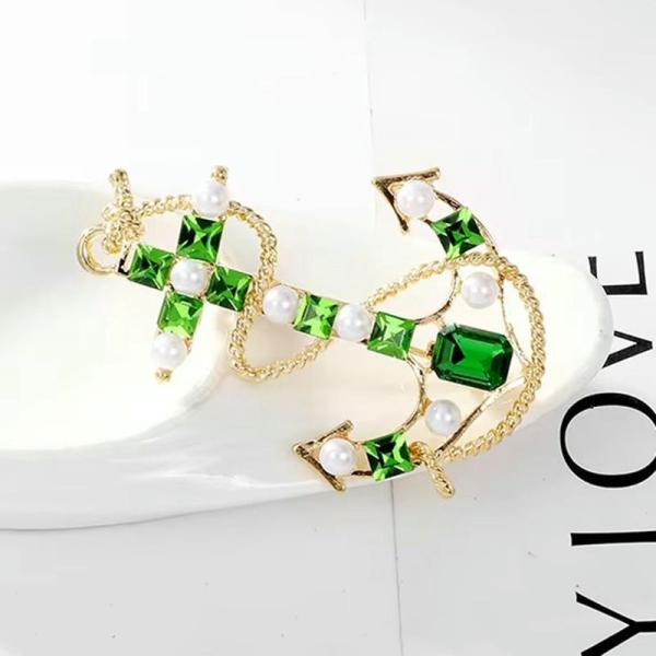 ブローチ パールが付いたグリーンアンカーブローチ フォーマル カジュアル 卒業式 卒園式 入学式 入...