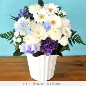 お供え 花とスイーツ 花 洋花を使った旬のおま...の詳細画像4
