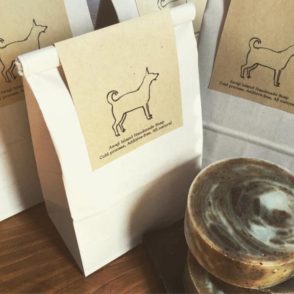 無添加石鹸 シャンプー ドッグソープ 80g 1個 日本製 島 せっけん 犬 犬用 ワンちゃん つば...