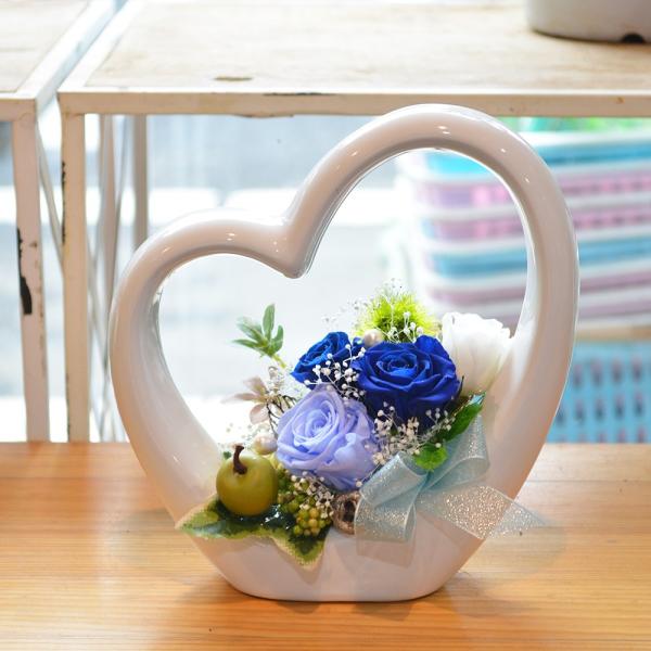 プリザーブドフラワー プレゼント 結婚祝い 花 ギフト ハート型デザイン陶器 4輪バラ アレンジメン...