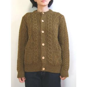 Kerry Woollen Mills ケリーウーレンミルズ Aran Cable Collarless Cardigan カーディガン セーター フィッシャーマン MadeinEngland 男女兼用 Harvest KW-0005｜flossy