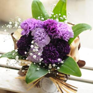 誕生日 プレゼント 花束 カーネーション 花束 生花 花 立つブーケ 卒業式 そのまま飾れる ムーンダストのブーケ