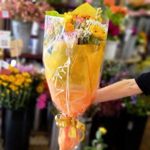 花 花束 送料無料 おまかせの黄色オレンジ系花...の詳細画像1